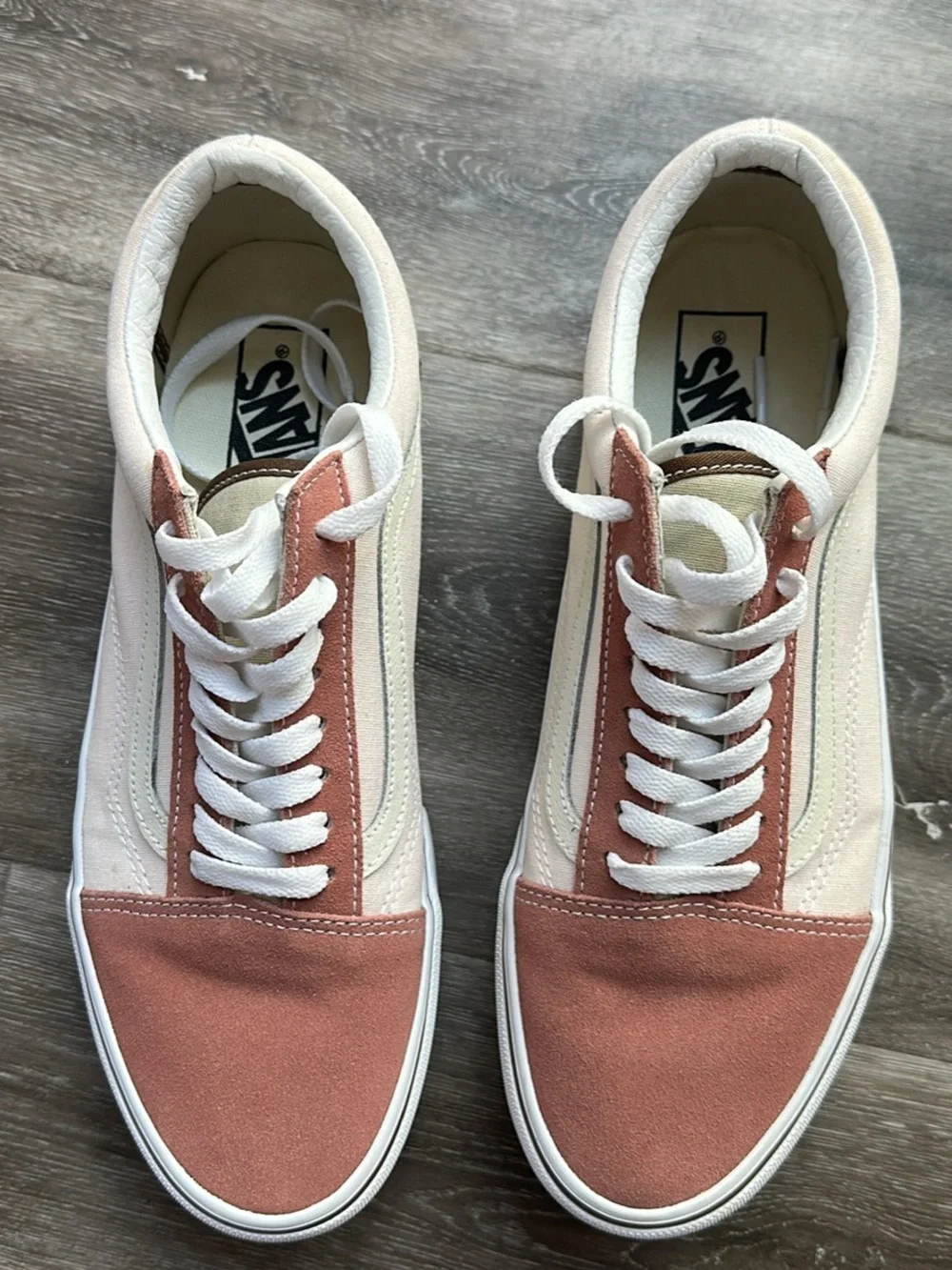 Vans Casual Low-Top Sneakers in Dusty Rose and White